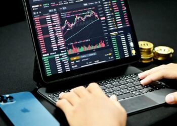 Using safe platforms to start the Bitcoin purchasing process