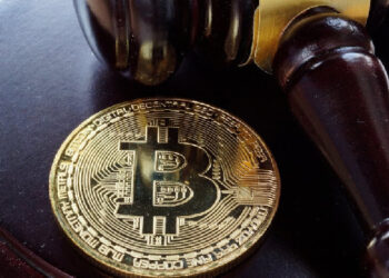 Bitcoin Miner Sues Judge and Prosecutor, Claiming It’s Been Targeted by Noise Laws